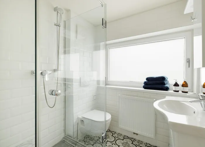 Apartman Cozy, Stylish And Renovated Duplex In A Quiet Area And 15 Min To Center