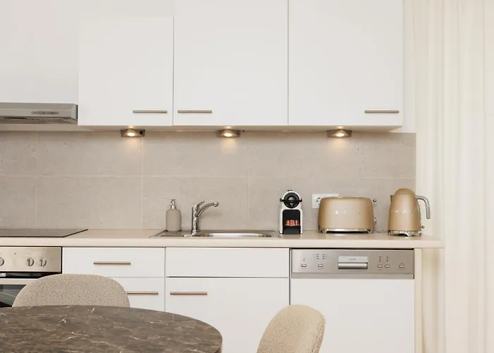 Cozy, Stylish And Renovated Duplex In A Quiet Area And 15 Min To Center Apartman Bécs